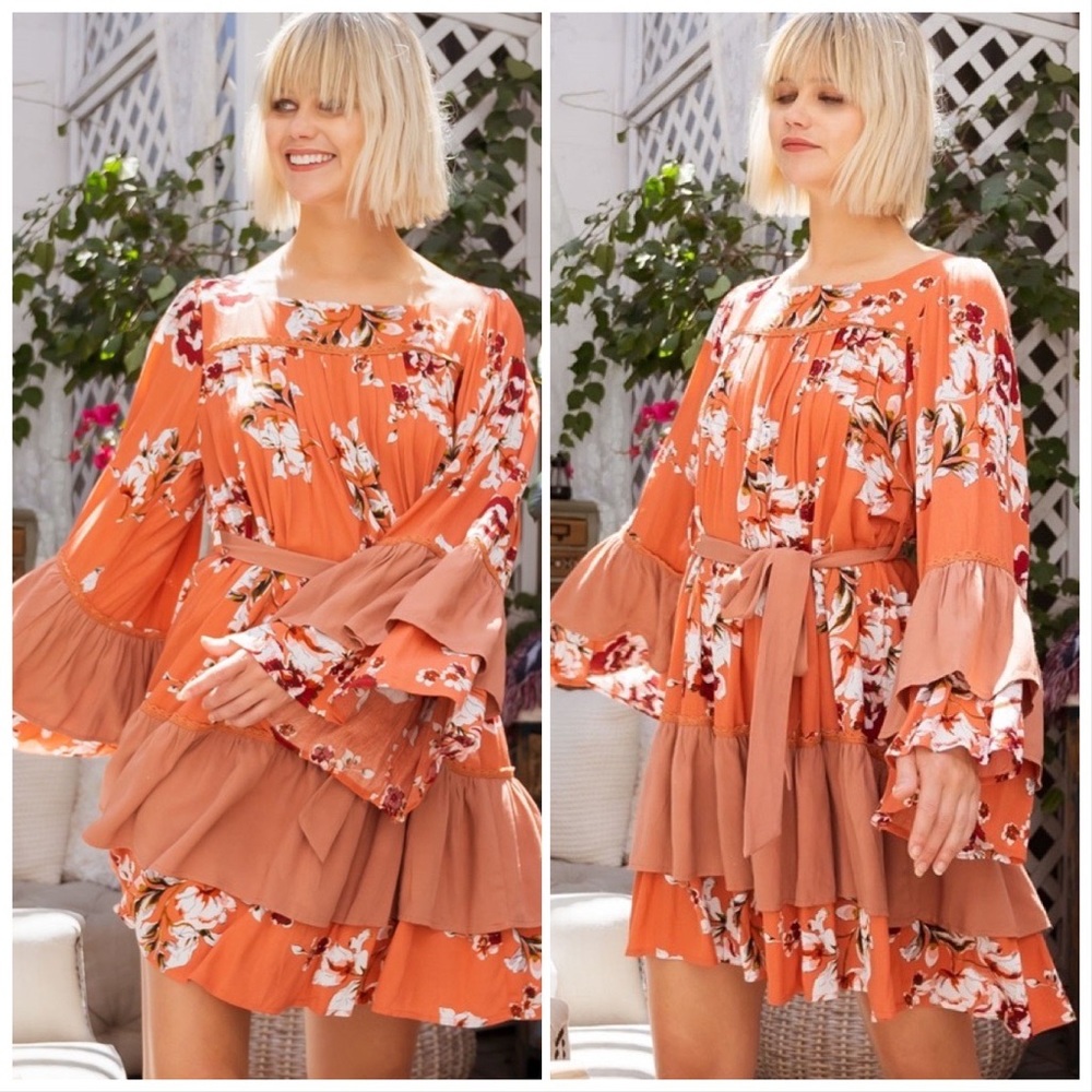 POL Floral Swing and Bell Sleeve Dress - Picture 10 of 17